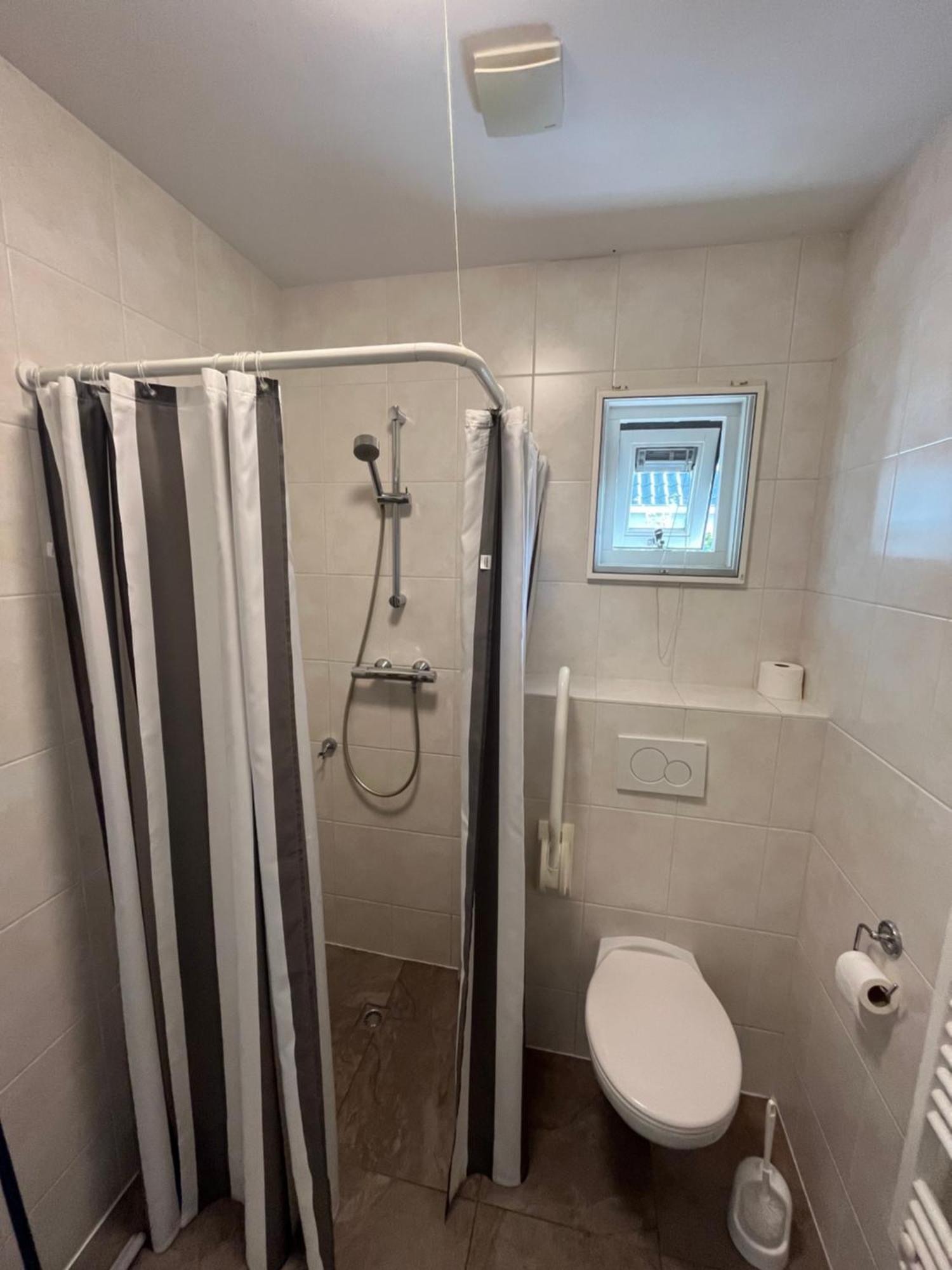Visserslust - Woonboten & Appartementen Vinkeveen Ngoại thất bức ảnh